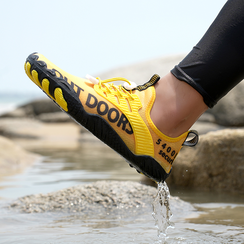 Men Water Shoes Beach Barefoot - Aquatic Sports ulasan dan harga